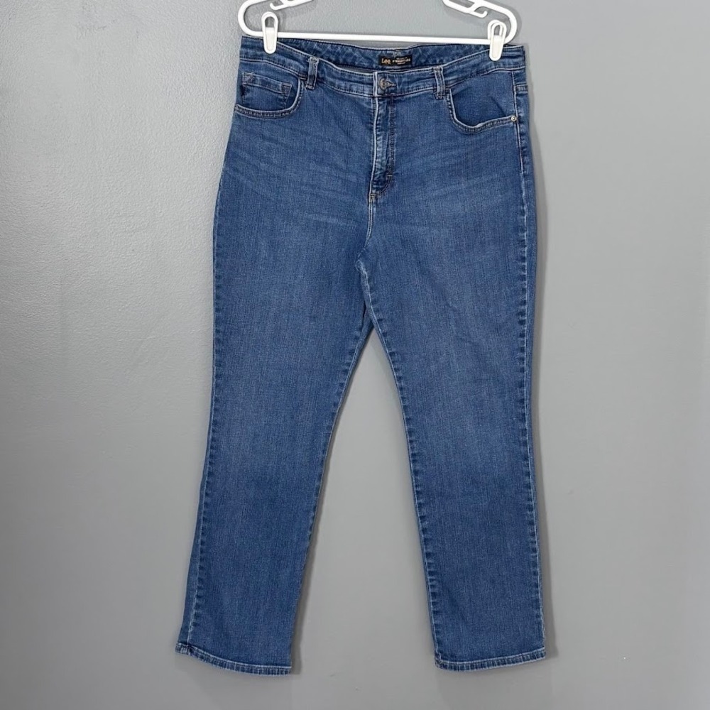 Lee Instantly‎ Slims Relaxed Fit Straight Leg High Rise Jeans Medium Wash Wms 14